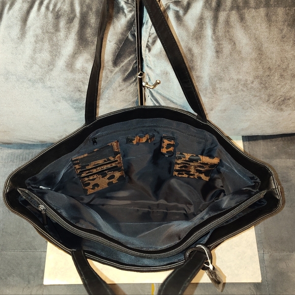 NWOT BUENO CALF HAIR ANIMAL PRINT 3 COMPARTMENT MESSANGER BAG TOTE BROWN & BLACK - Picture 13 of 16